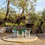 Serene Nests - Spitiko Getaway Stoúpa