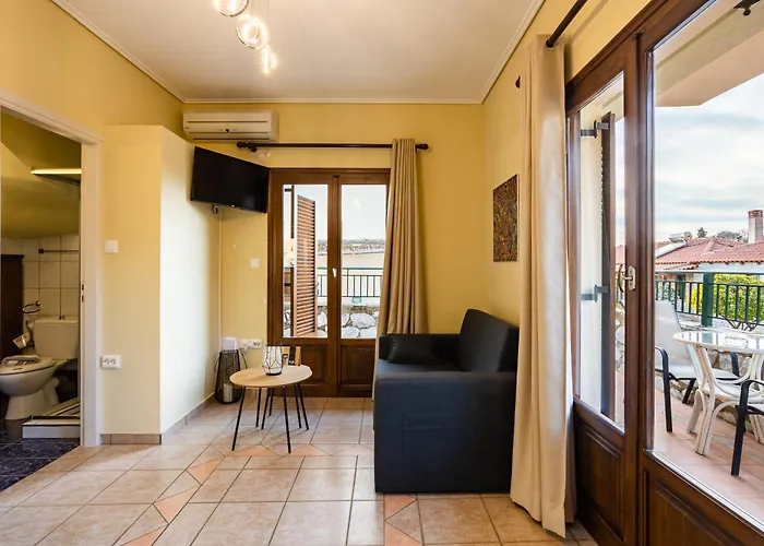 Serene Nests - Spitiko Getaway Stoúpa